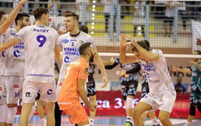 La Top Volley costringe al tie-break la Sir Safety Conad Perugia: vince la Sir ma il pubblico s’infiamma