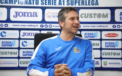 Coach Tubertini analizza il momento della Top Volley: “L’atteggiamento dei miei ragazzi mi riempie di gioia: dobbiamo sfruttare questa pausa”