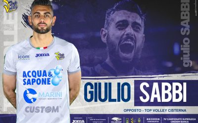 Giulio Sabbi è il nuovo opposto della Top Volley Cisterna. «Orgoglioso di tornare nella mia regione». Falivene: «La giusta spinta per il suo sogno olimpico». Marini: «Il suo temperamento saprà esaltarci»